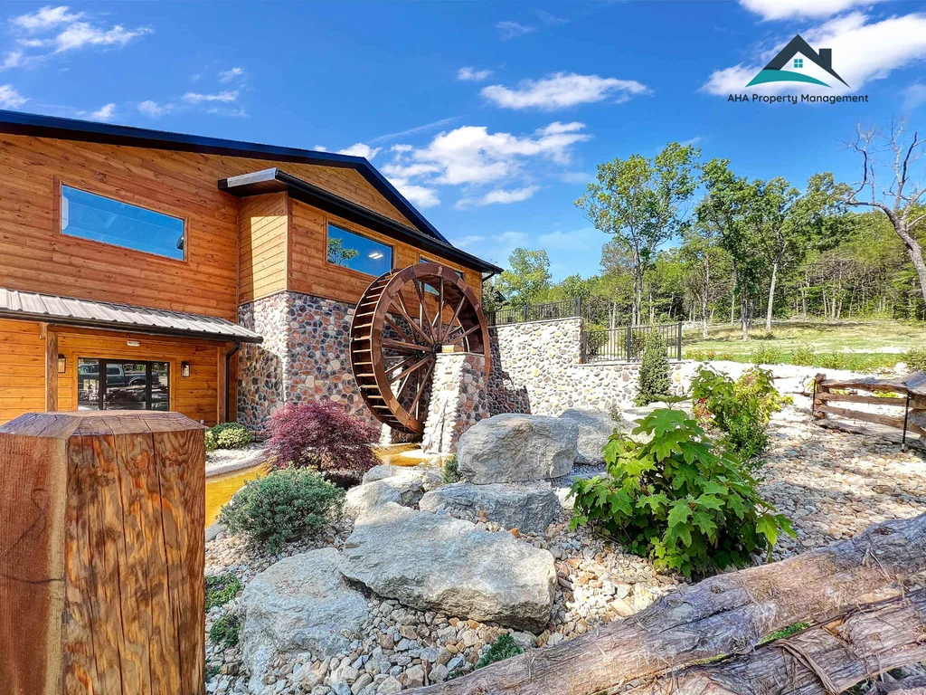 The Ozark Cabin, Trails & Views