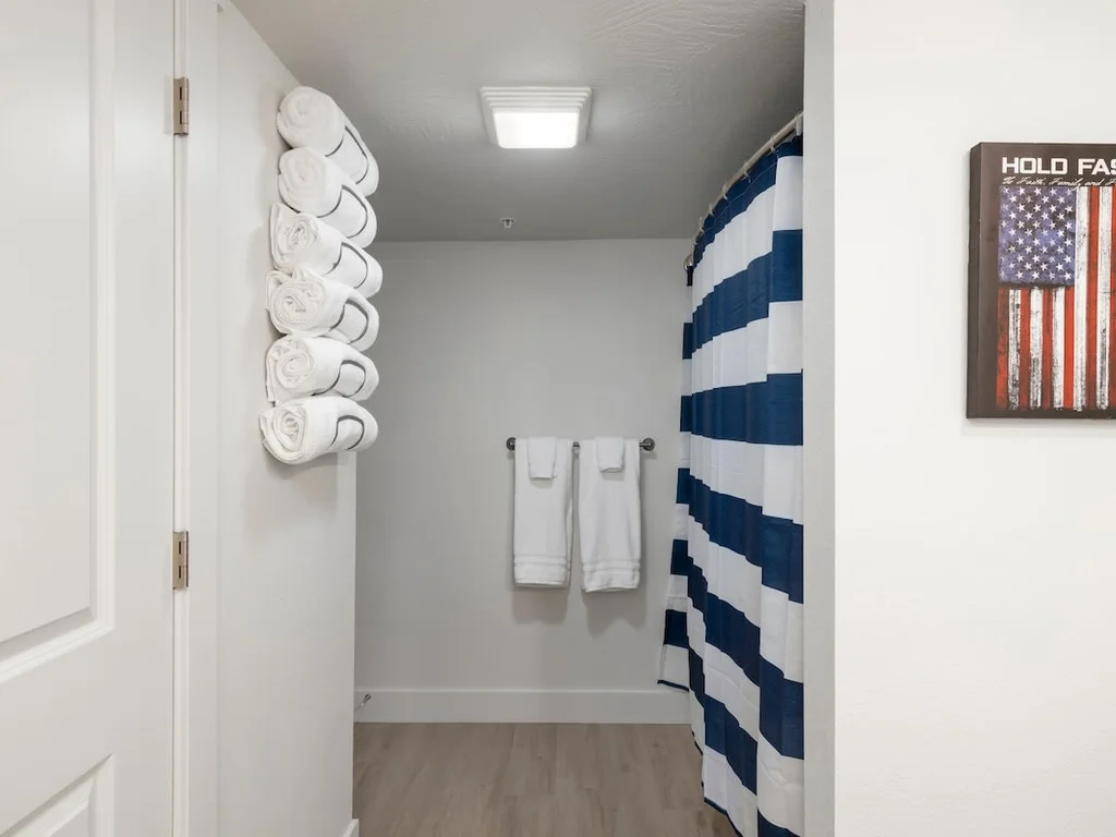 106-Walk to Downtown & Landing | Pools + No Stairs