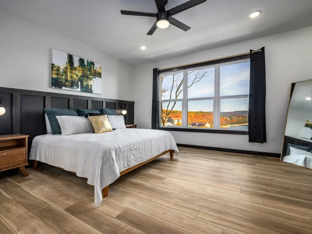 Style & Splash: The Ultimate Lake House Experience