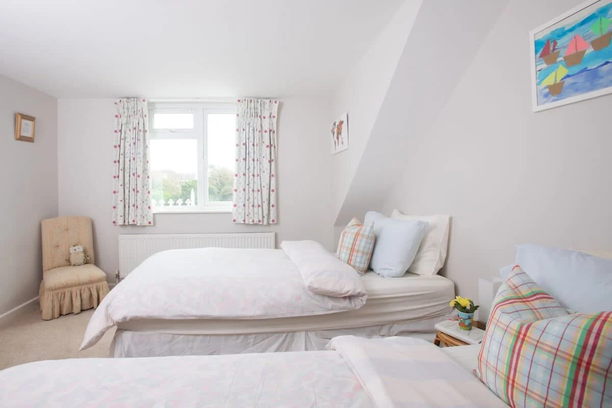 Wake up amid luxury and throw open the curtains to greet the new day.