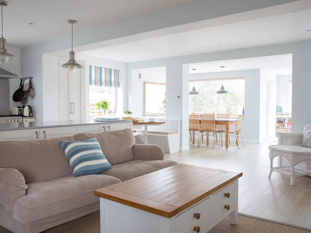 Family Seaside Retreat / 5 min to Beach