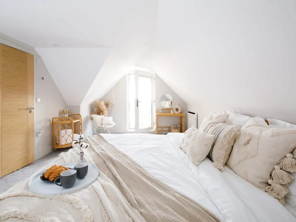 Stylish 2 Bed Apartment Nr Beach and Village