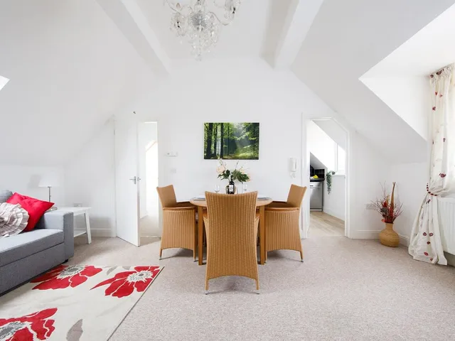 Lovely Selsey apartment with sea views / sleeps 4