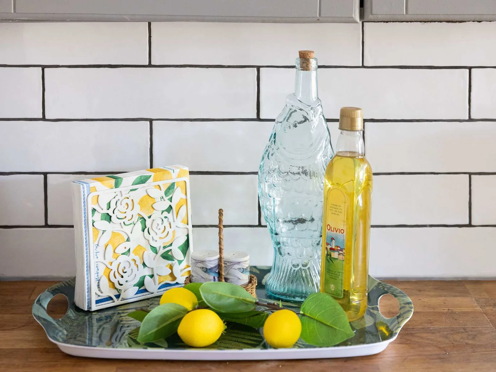 A little tray of kitchen necessity's!