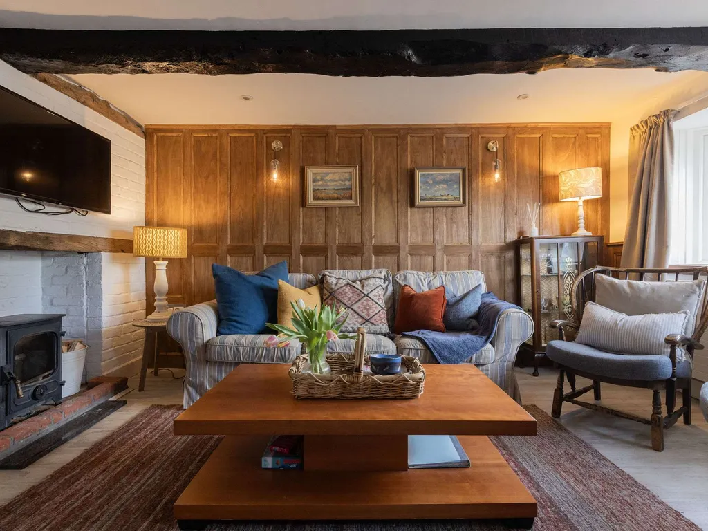 Journey’s End Luxury Cottage 100m from Sea