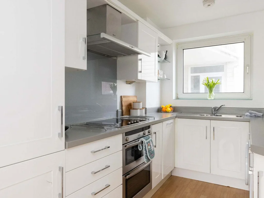 Ground Floor Apartment Nr Beach & Village