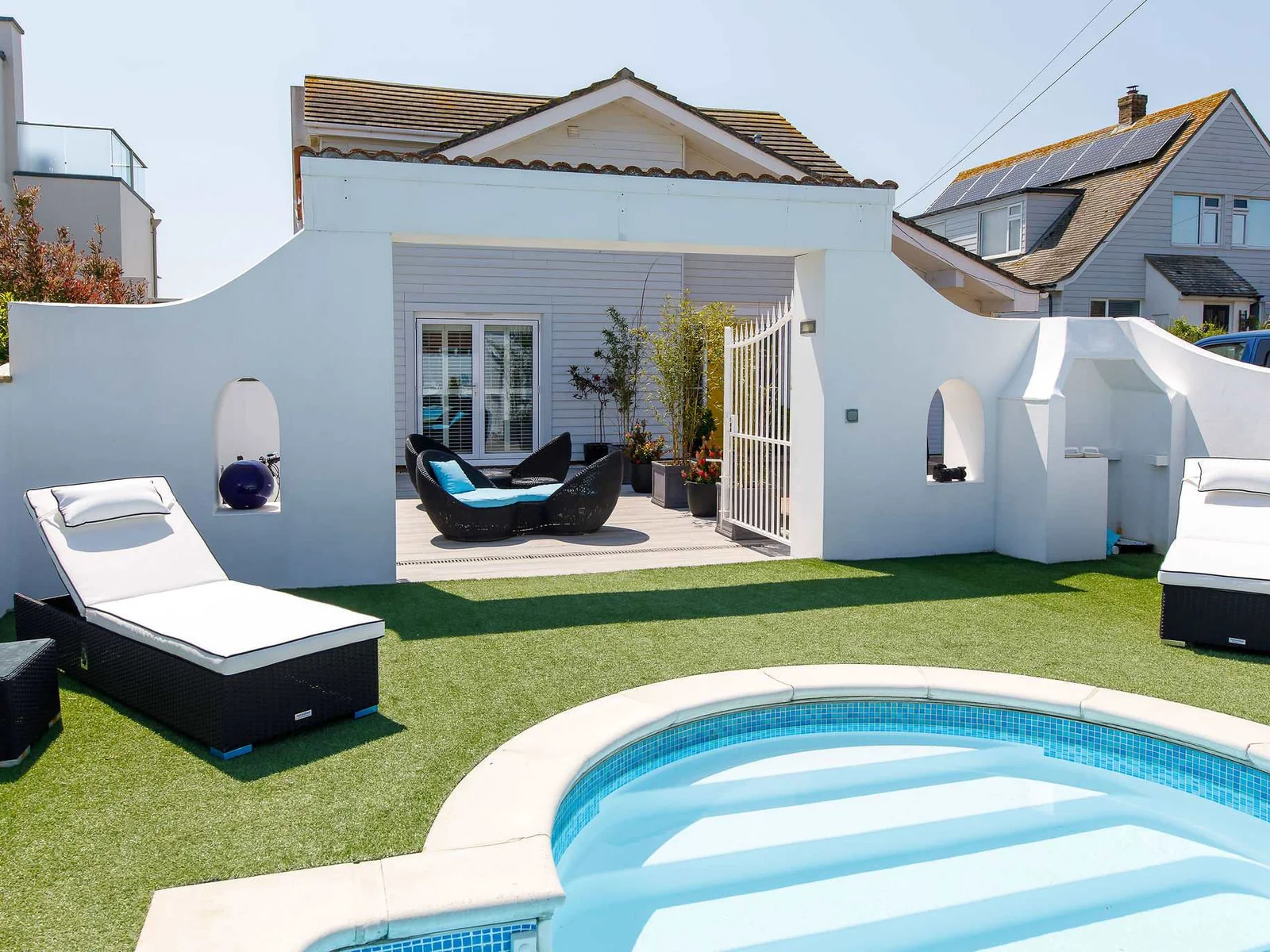 The pool has shallow steps for easy access.