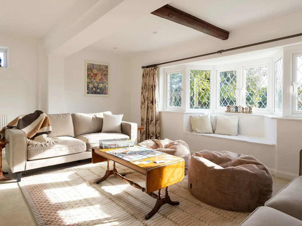 Coastal Family Retreat Nr Beach and Village