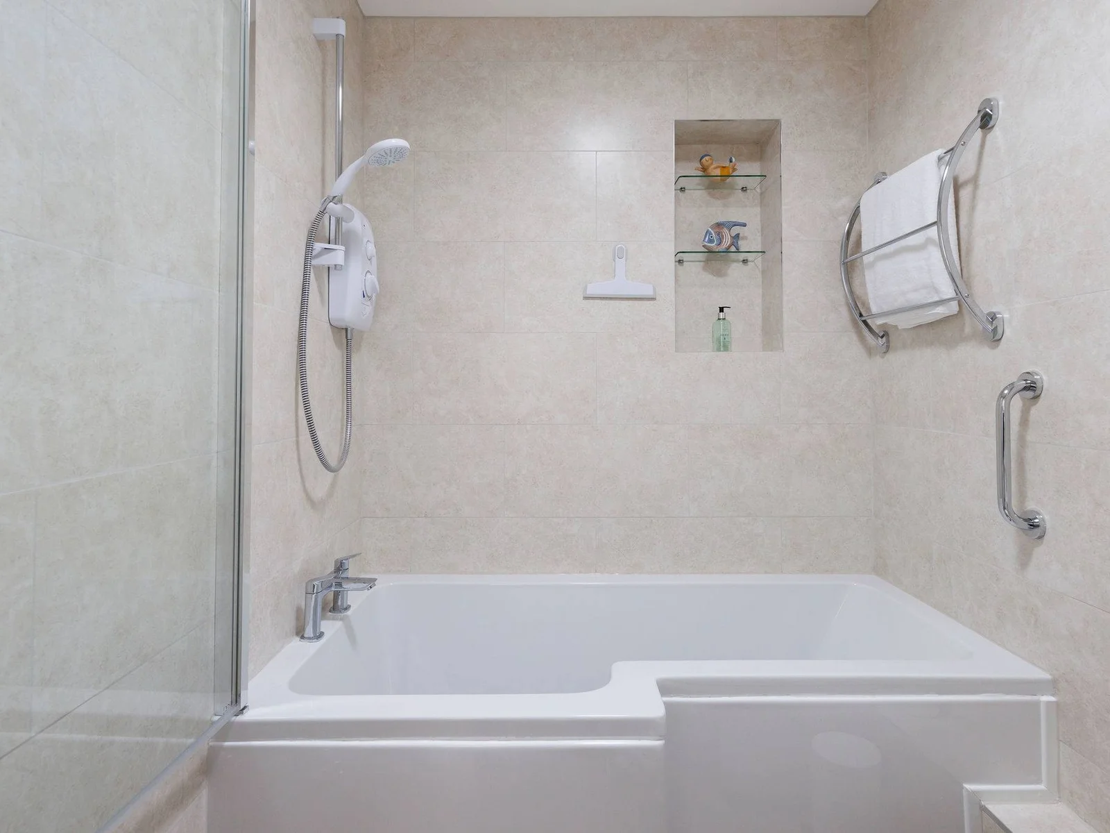Relax in a hot bath at the end of a busy day.