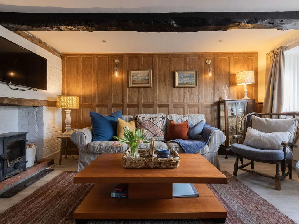 Journey’s End Luxury Cottage 100m from Sea