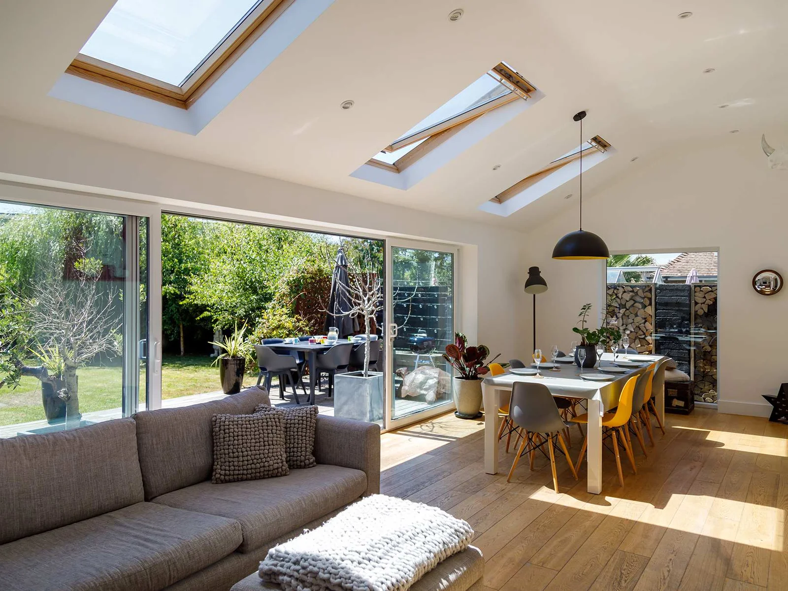 Contemporary and accommodating open concept design living area will make you want to make this your permanent home