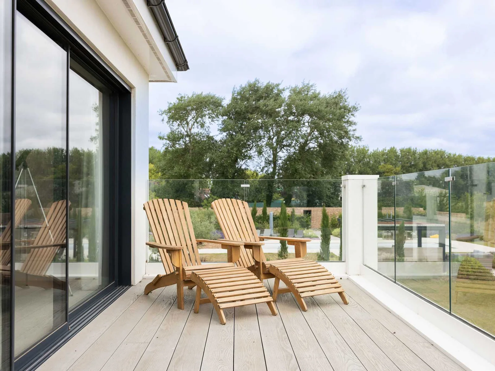 Relax on the balcony with a coffee and take in the peaceful countryside