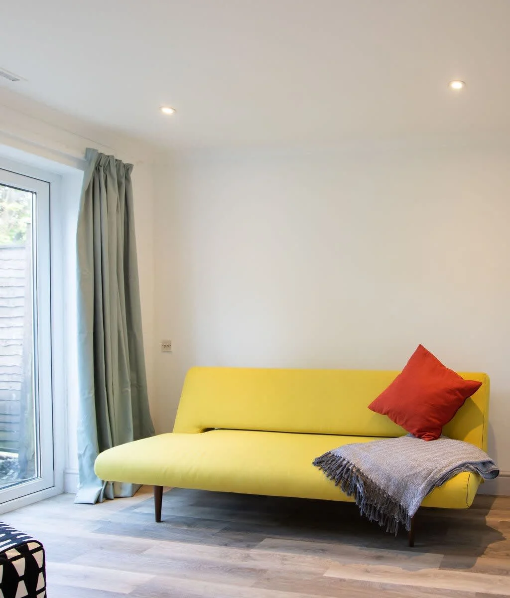 The sofa bed in the snug pulls out to sleep 2 guests.