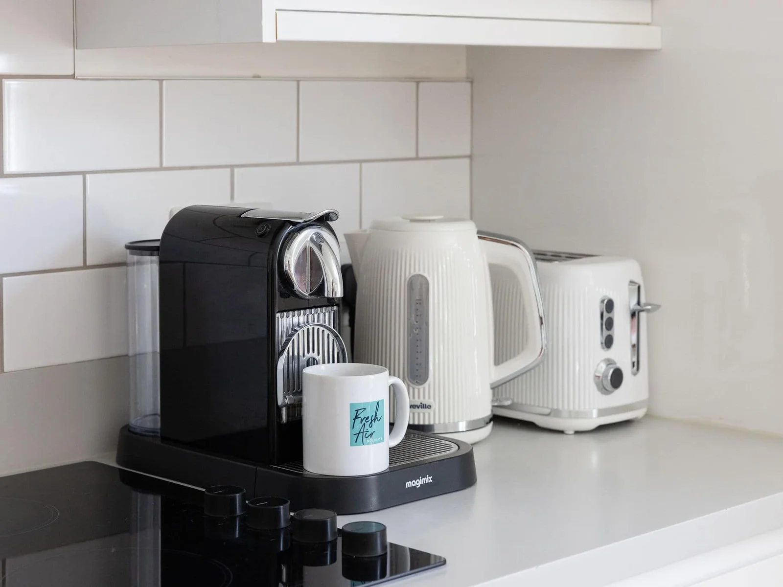 Coffee station with kettle and toaster, ideal for easy breakfasts before exploring Chichester.