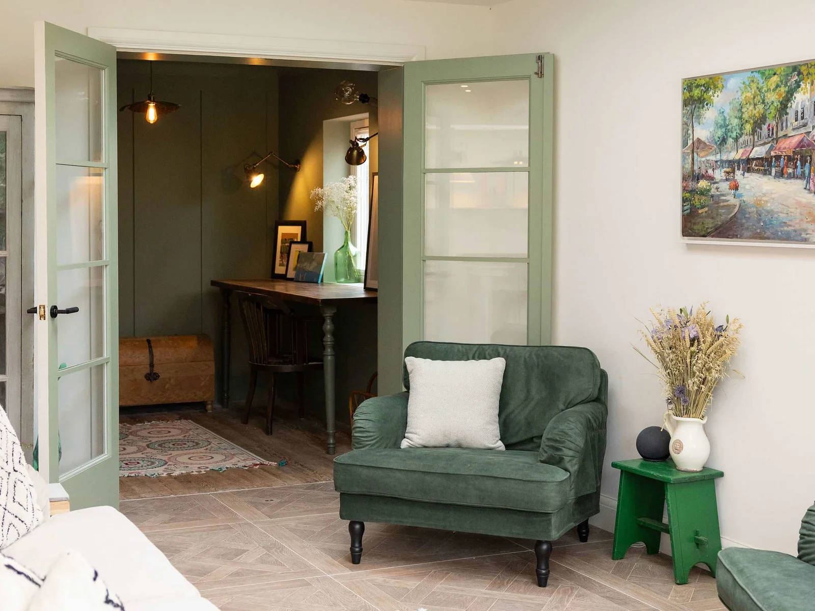 You will find cosy spots for quiet moments all over the house.
