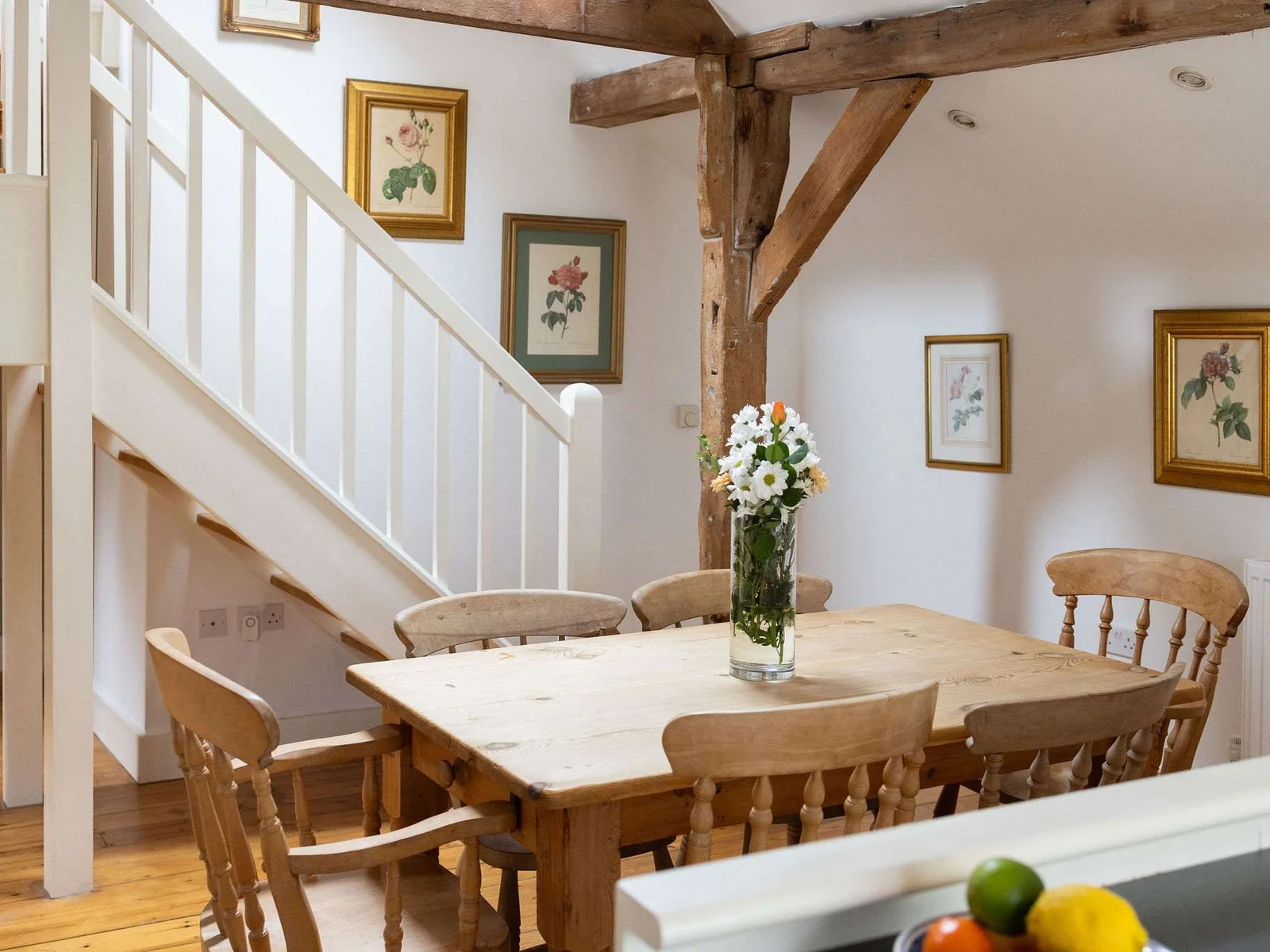 Farmhouse dining table for quick breakfasts, long lunches or evening games.