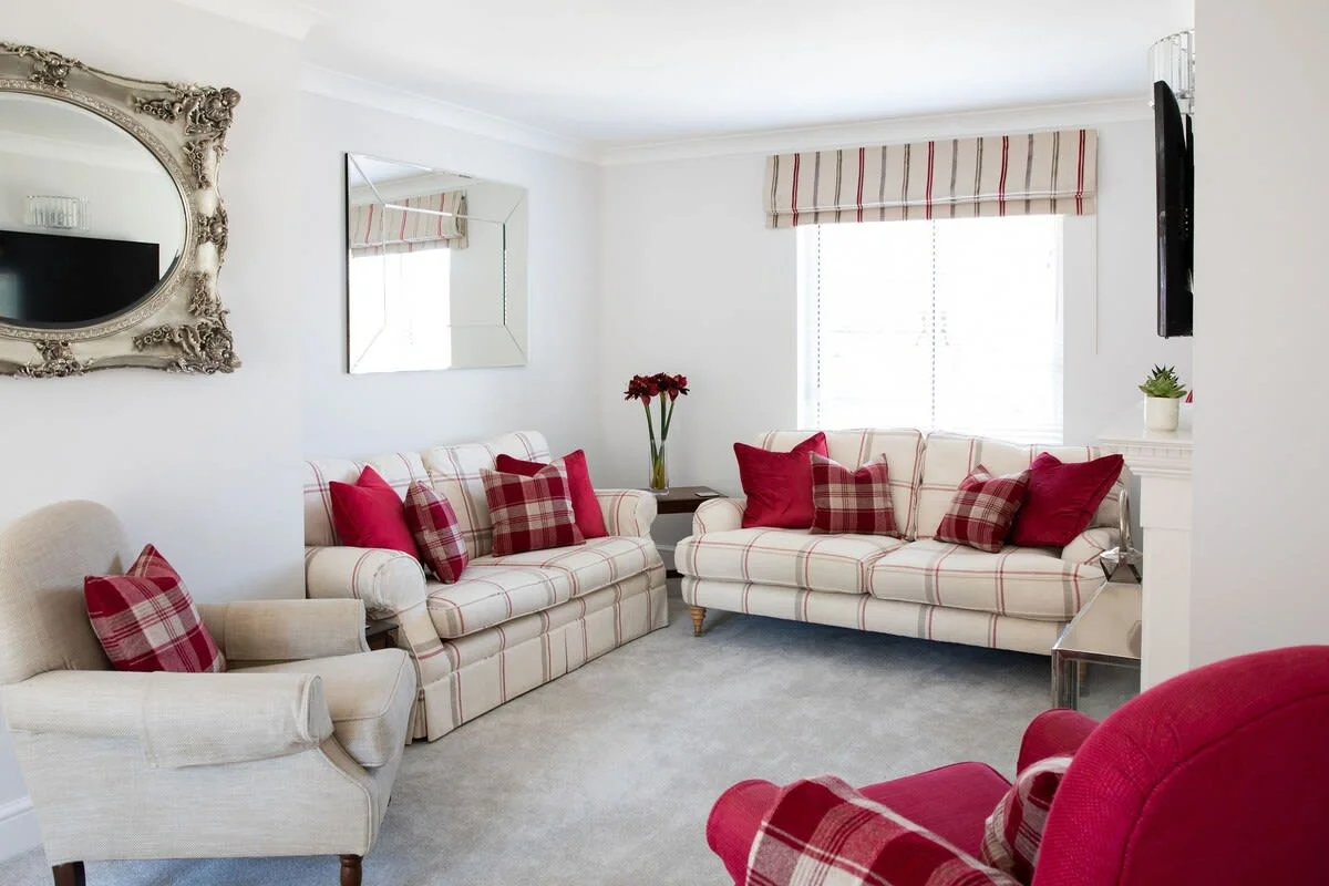 The lounge has lots of seating choices.