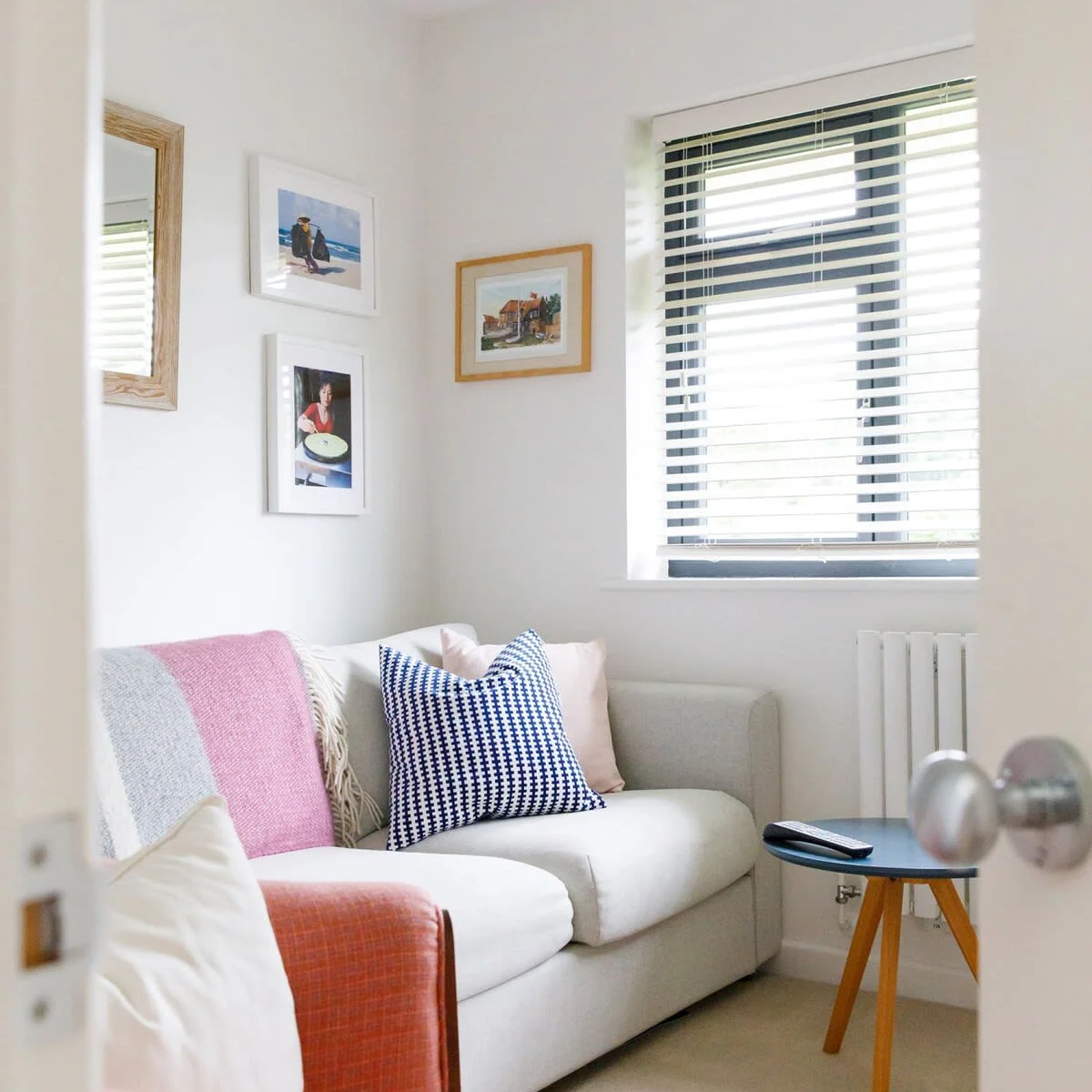 There is a cosy separate snug room.