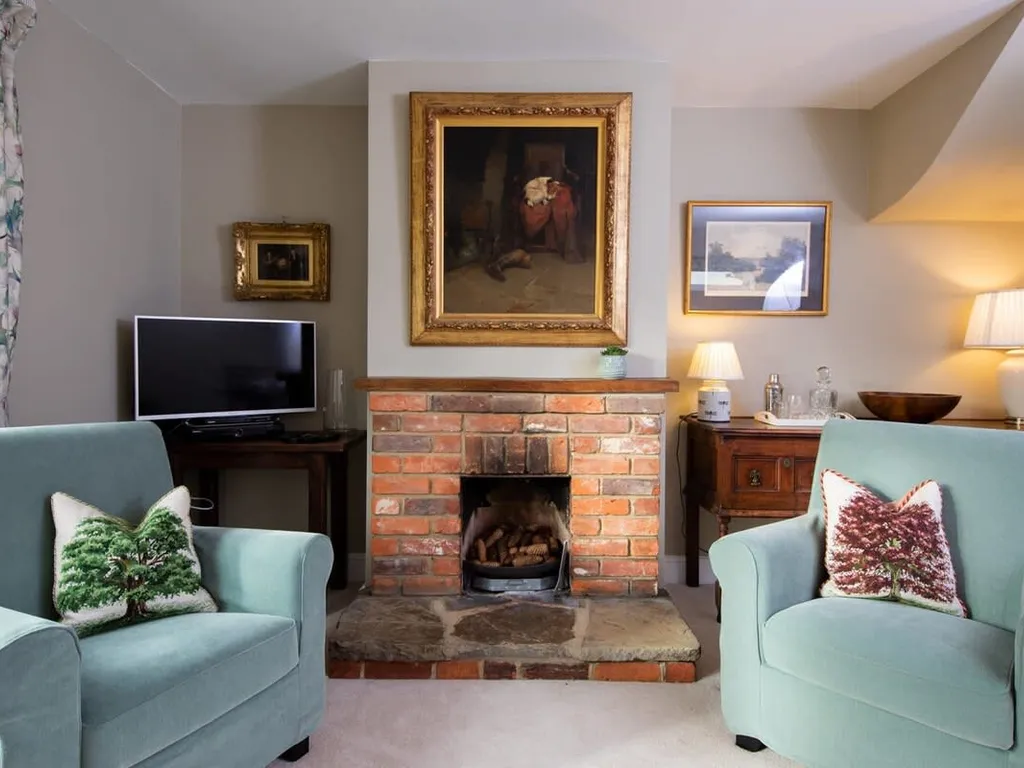 Cosy Cottage in Heart of South Downs