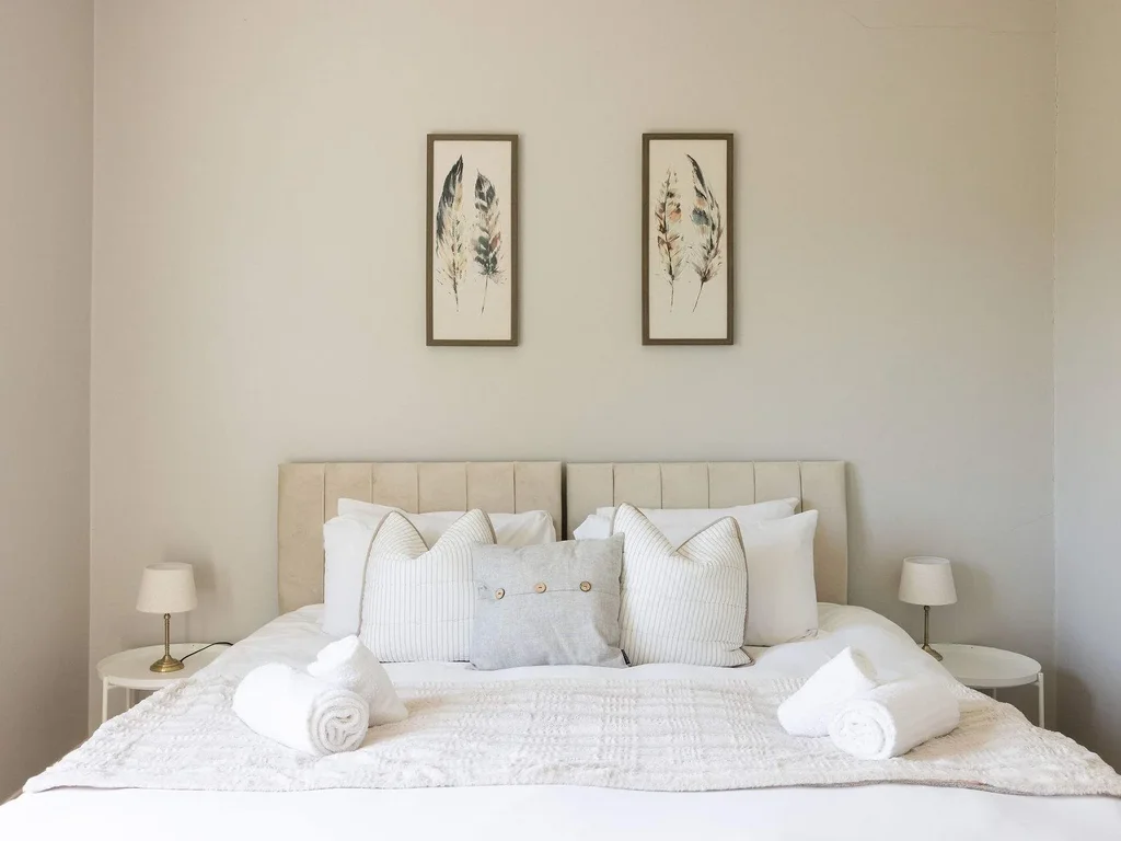 House & Annexe, Sleeps 18, Heated Pool