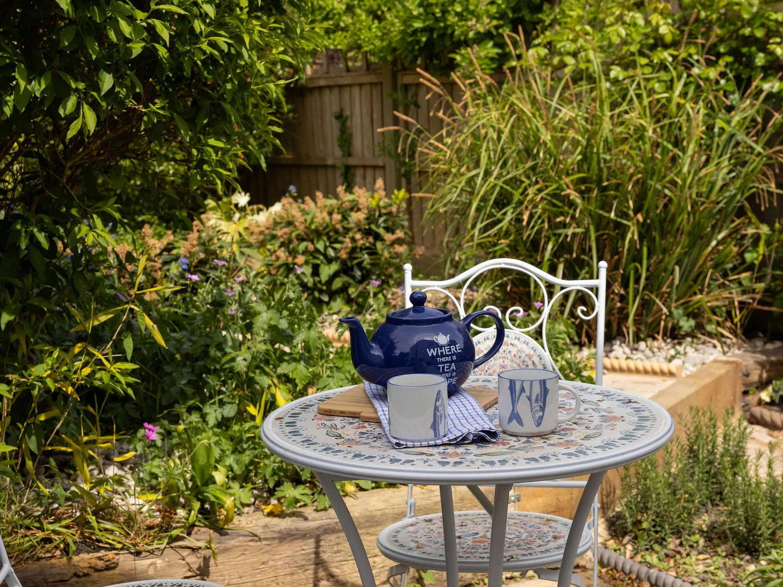 A pretty spot to enjoy a morning coffee or tea.