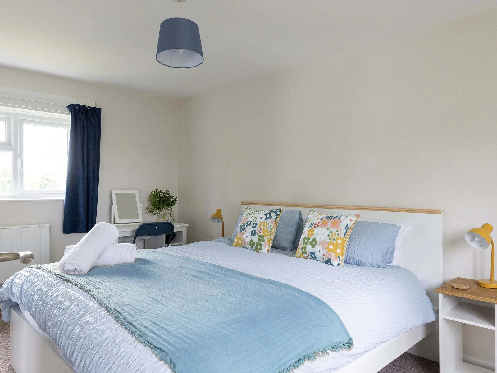 You will ensure a good nights rest in this super king bed situated in the master bedroom!