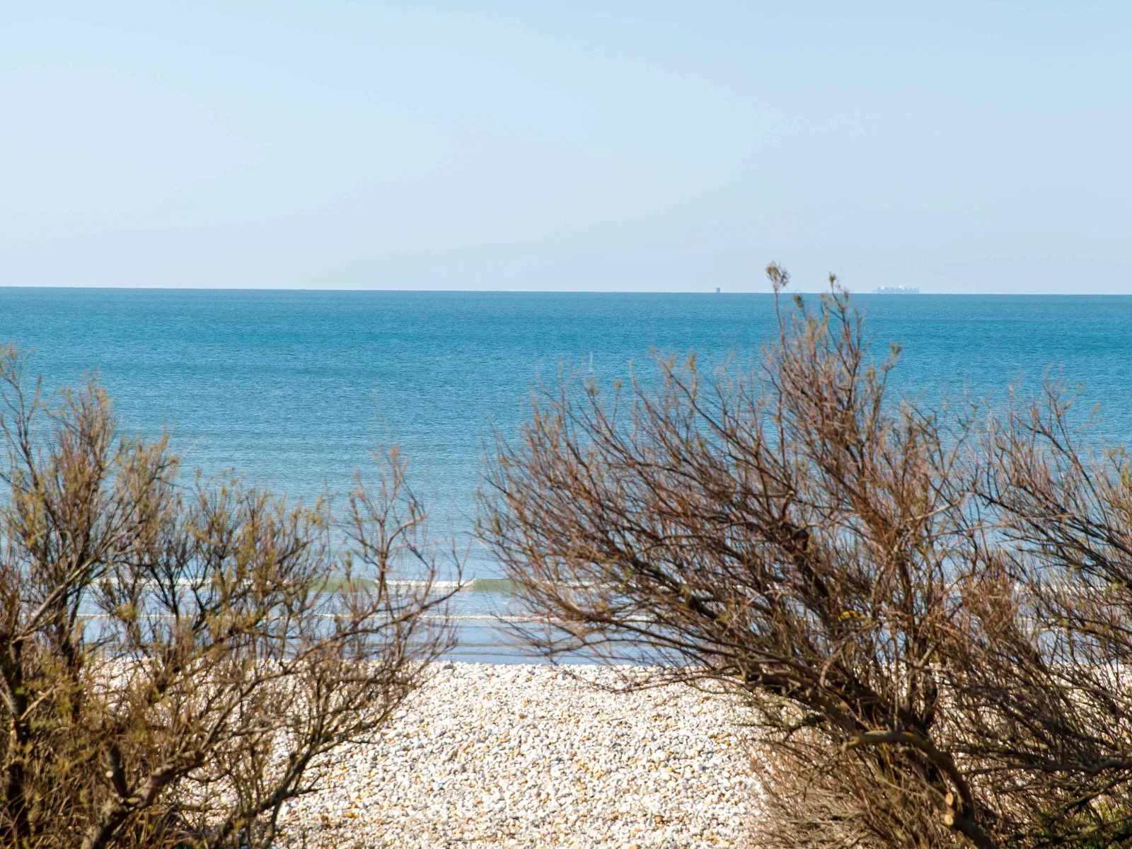The property offers direct access to the beach!