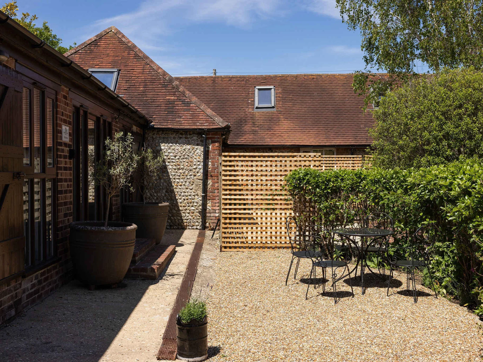 Courtyard seating area outside the ensuite rooms - Clover and Buttercup.