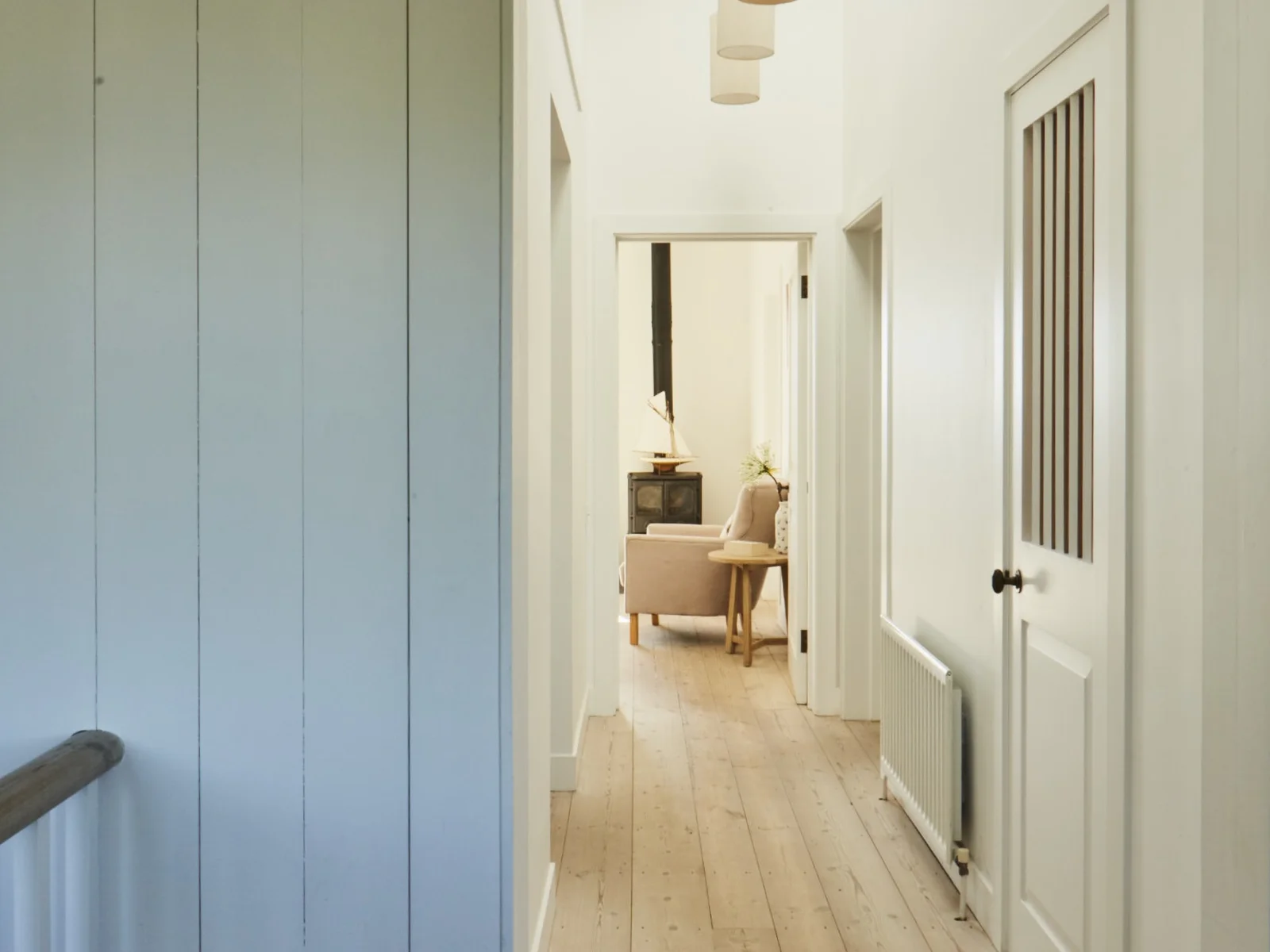 Coastal tones and wooden clad create a true boho, chic seaside retreat that everyone will love.