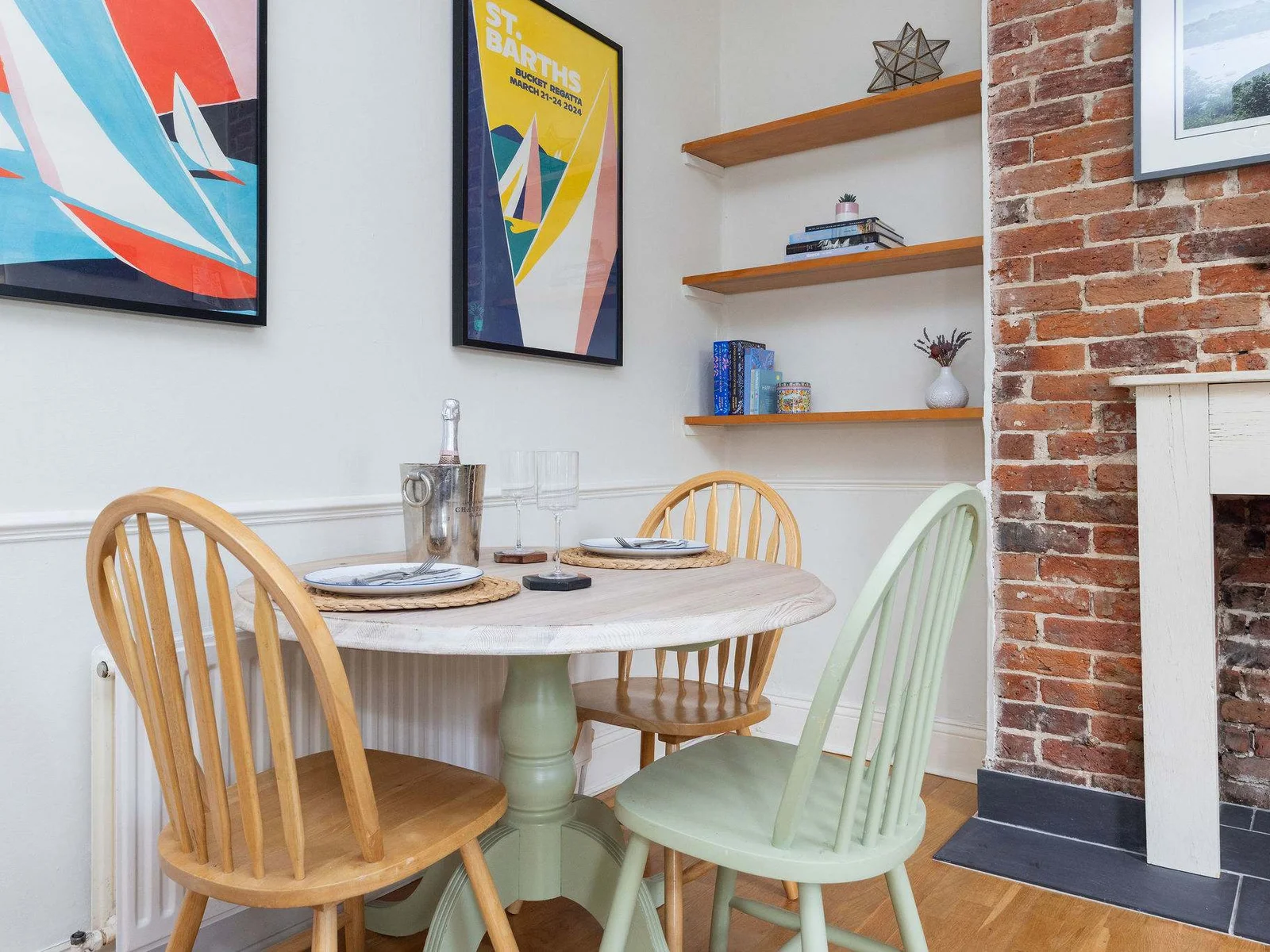 Enjoy intimate meals at the cozy dining table for 3.