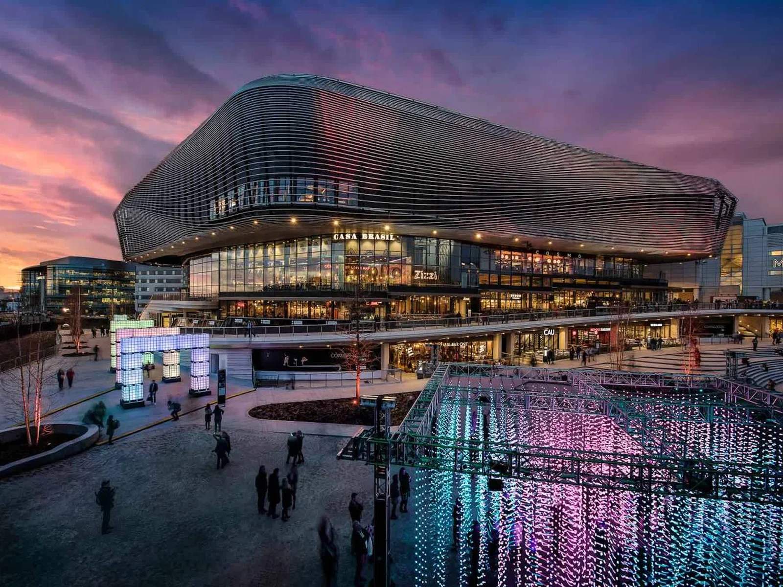 Visit Westquay shopping centre, found in the heart of Southampton. With hundreds of shops to browse, food to taste and things to do.