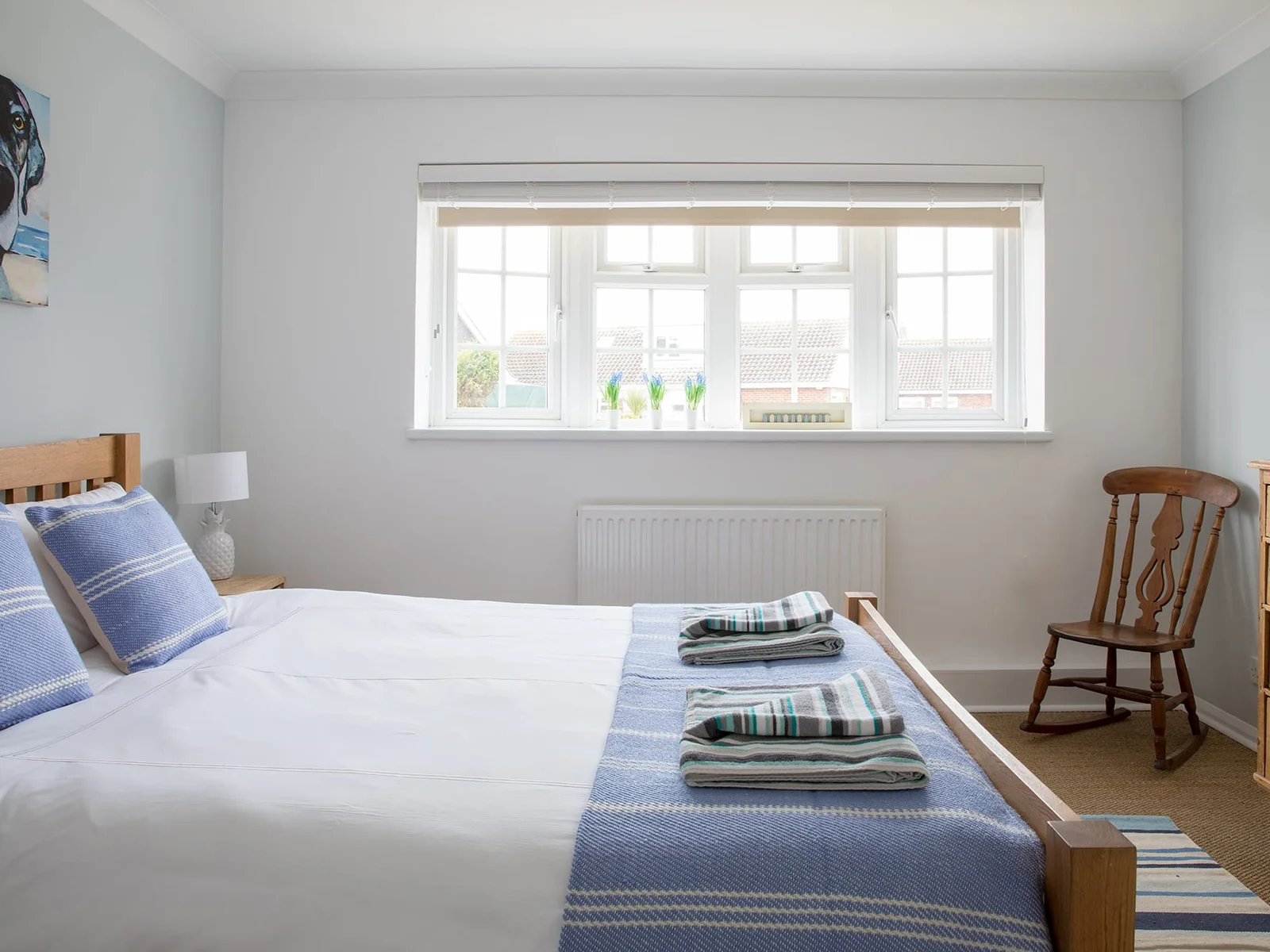 We have prepared many fresh and clean towels for each guest.