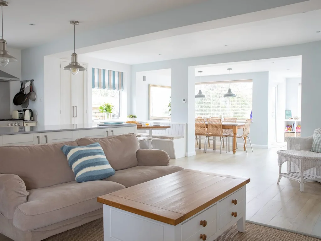 Family Seaside Retreat / 5 min to Beach