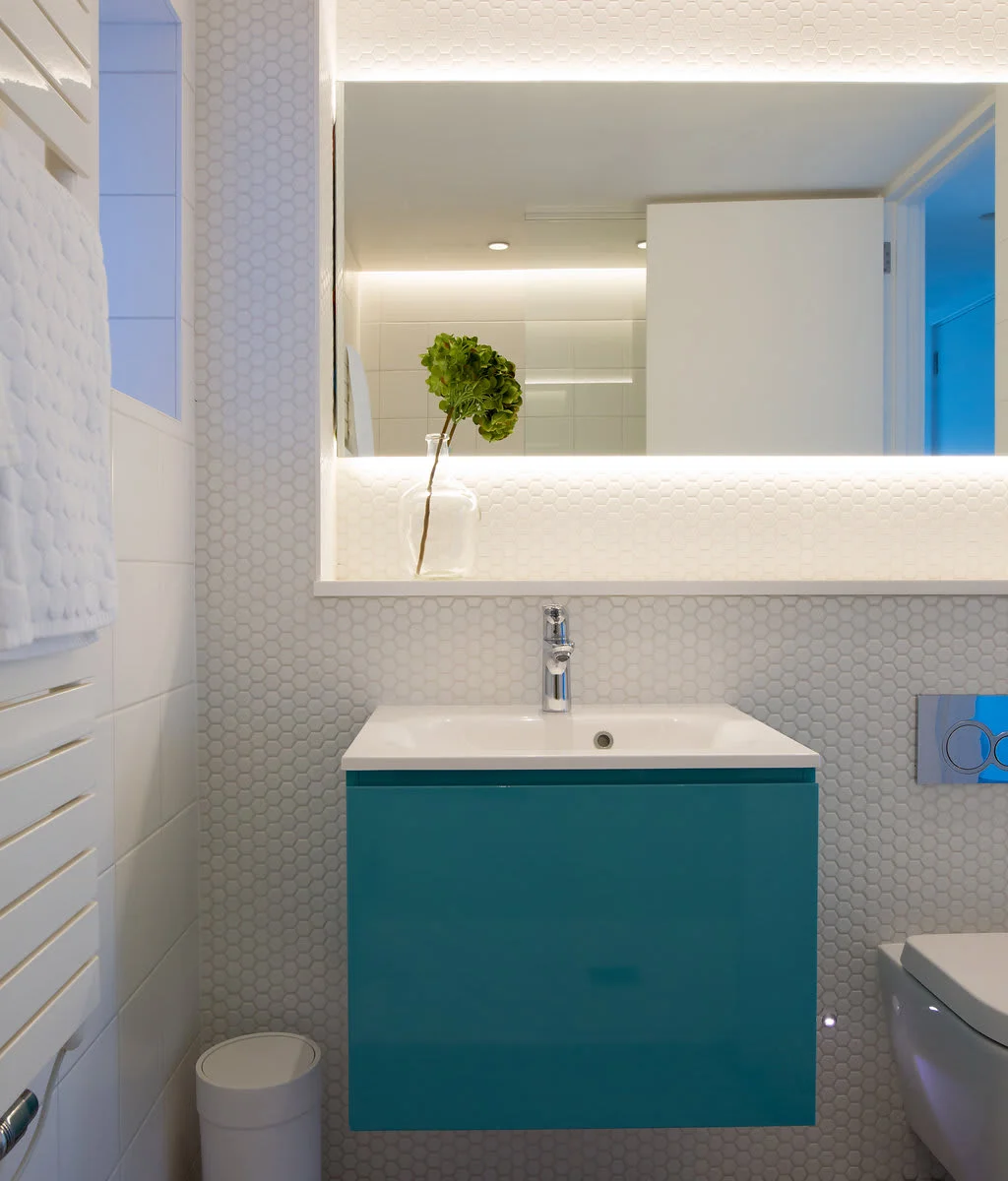 Freshen up after a day at the beach or surfing.