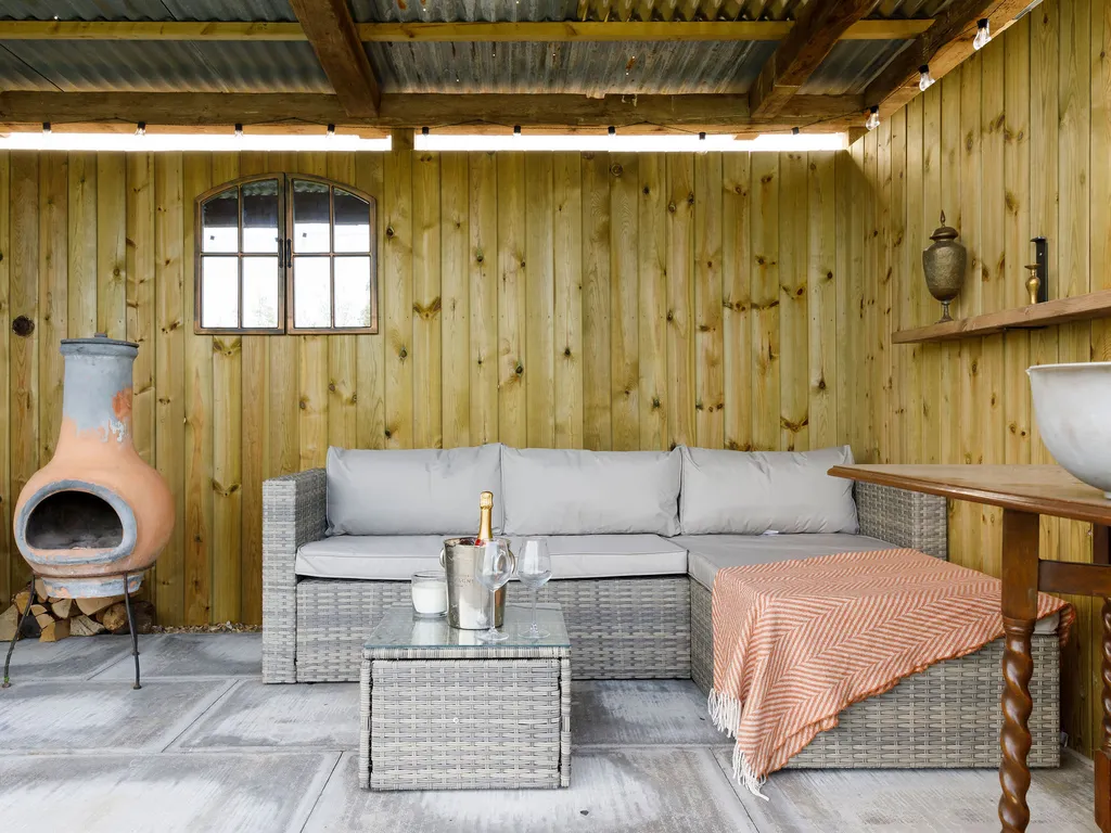 Beautifully Restored WW2 Carriage – Sleeps 6