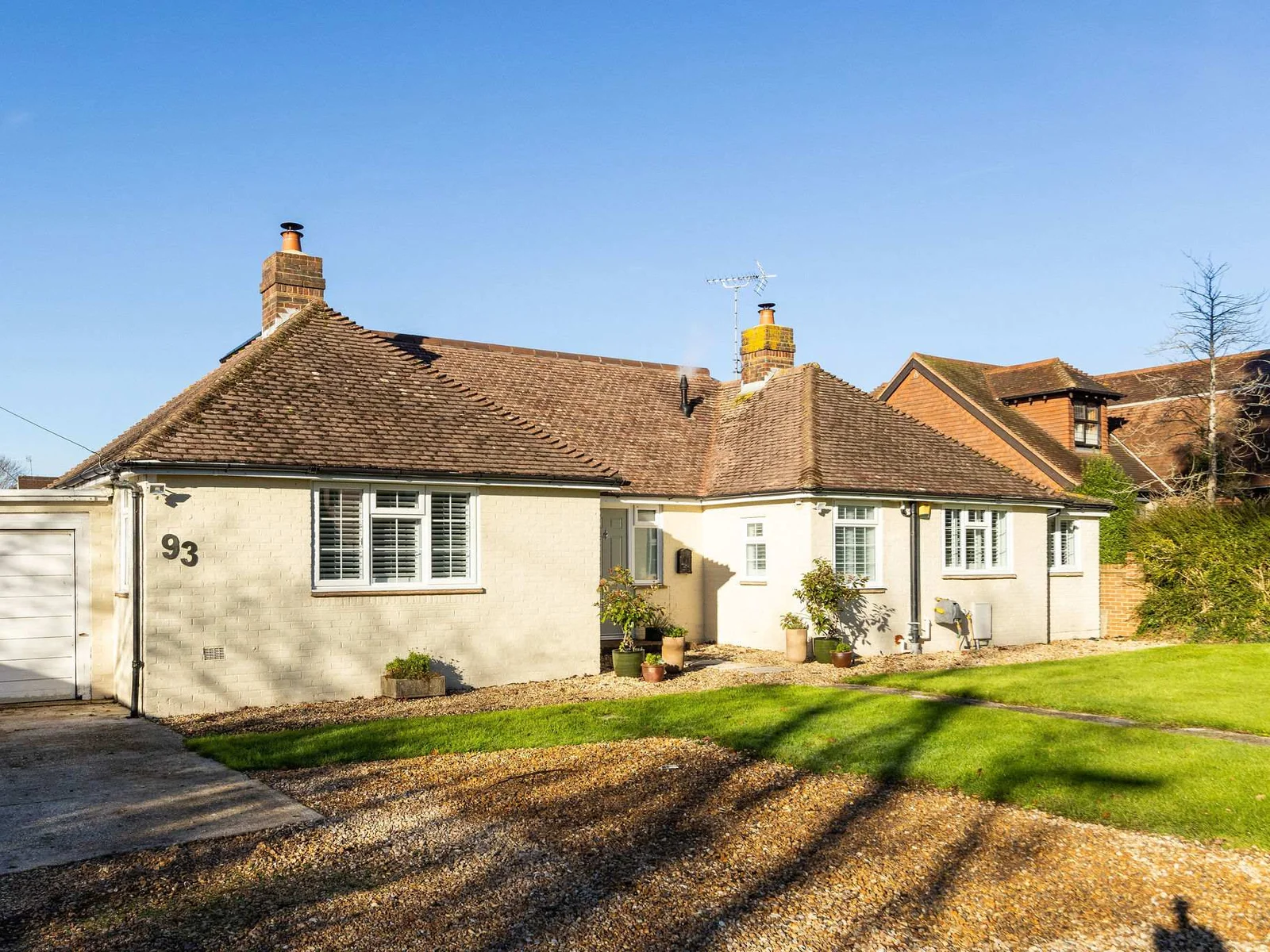 This modern and comfortable home is perfect for families, friends and Goodwood visitors looking for a relaxed base.