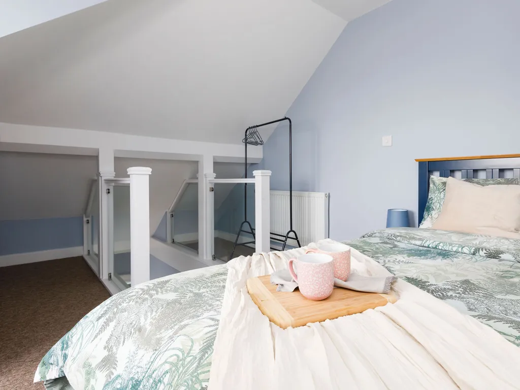 Chic 2-Bed Seafront Haven, Near Felpham Beach