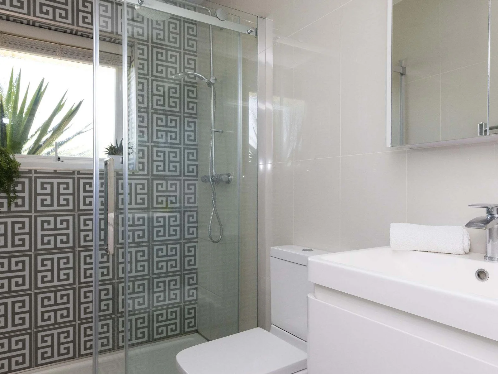 Extra shower room space makes group stays effortless