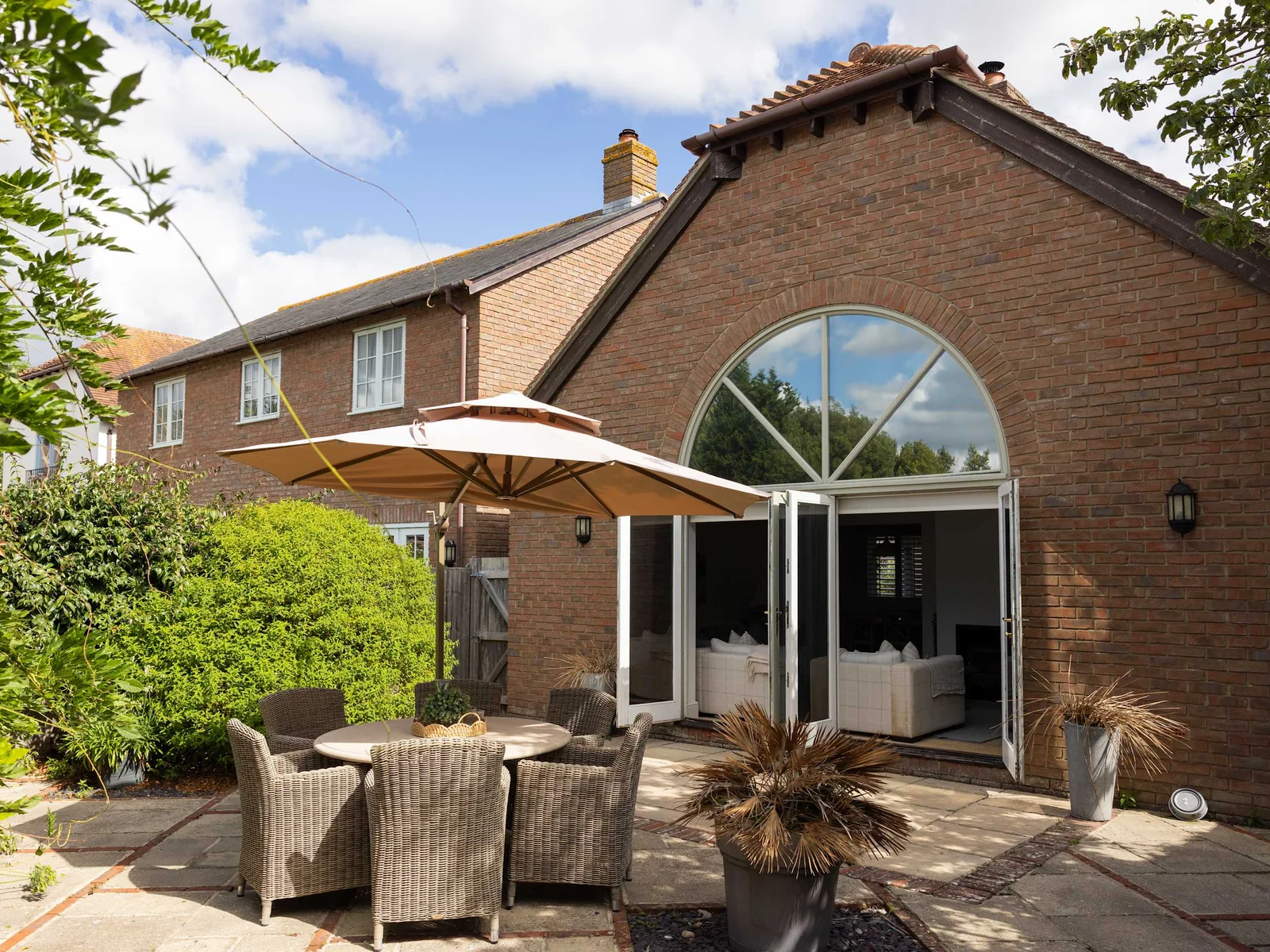 It might be called The Old House Mews, but it’s thoroughly modern throughout!