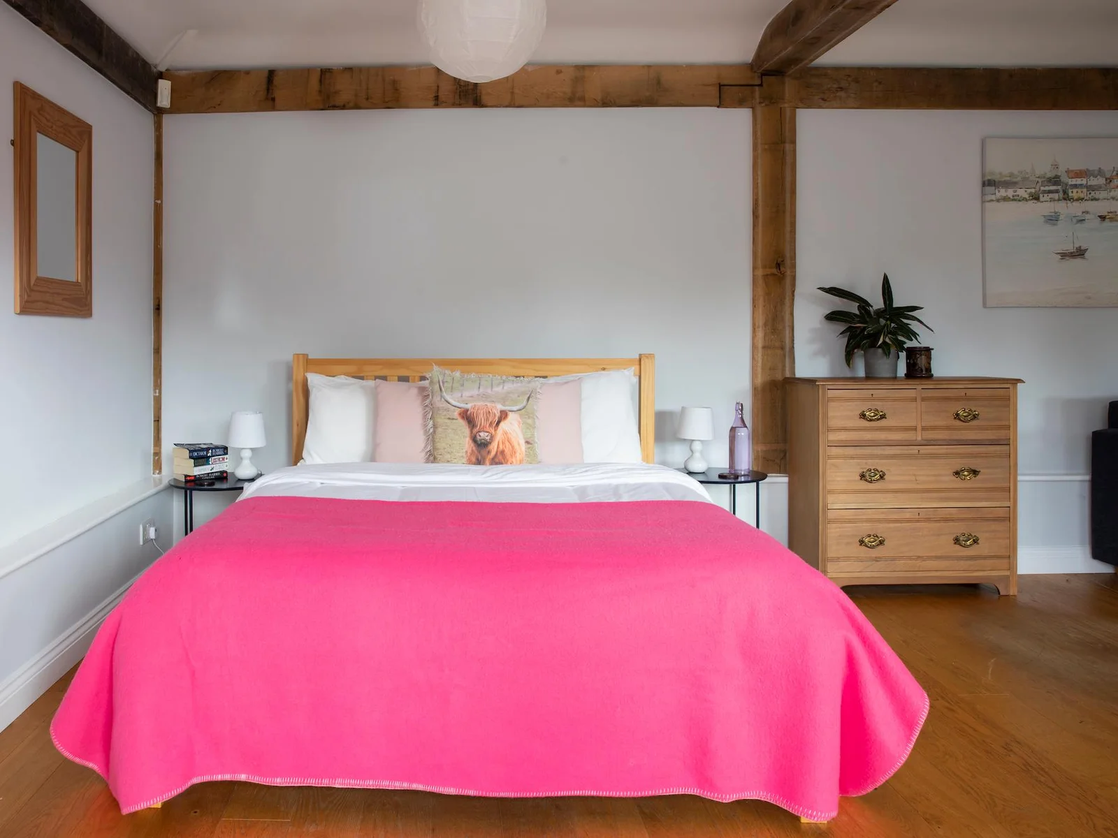 The king sized bed in the annexe