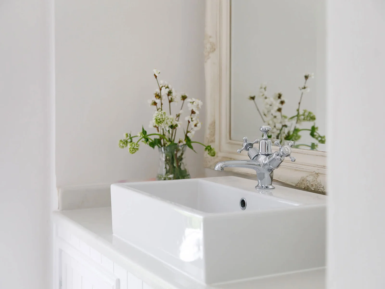 Cute sink!