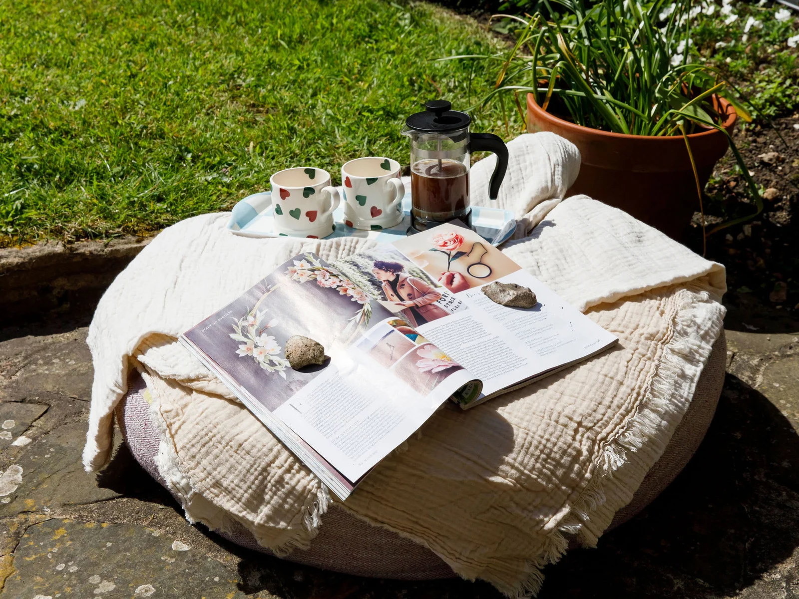 Start your morning with a delightful breakfast in the garden. Our cottage offers a peaceful outdoor space to enjoy the fresh air and the beauty of the South Downs.