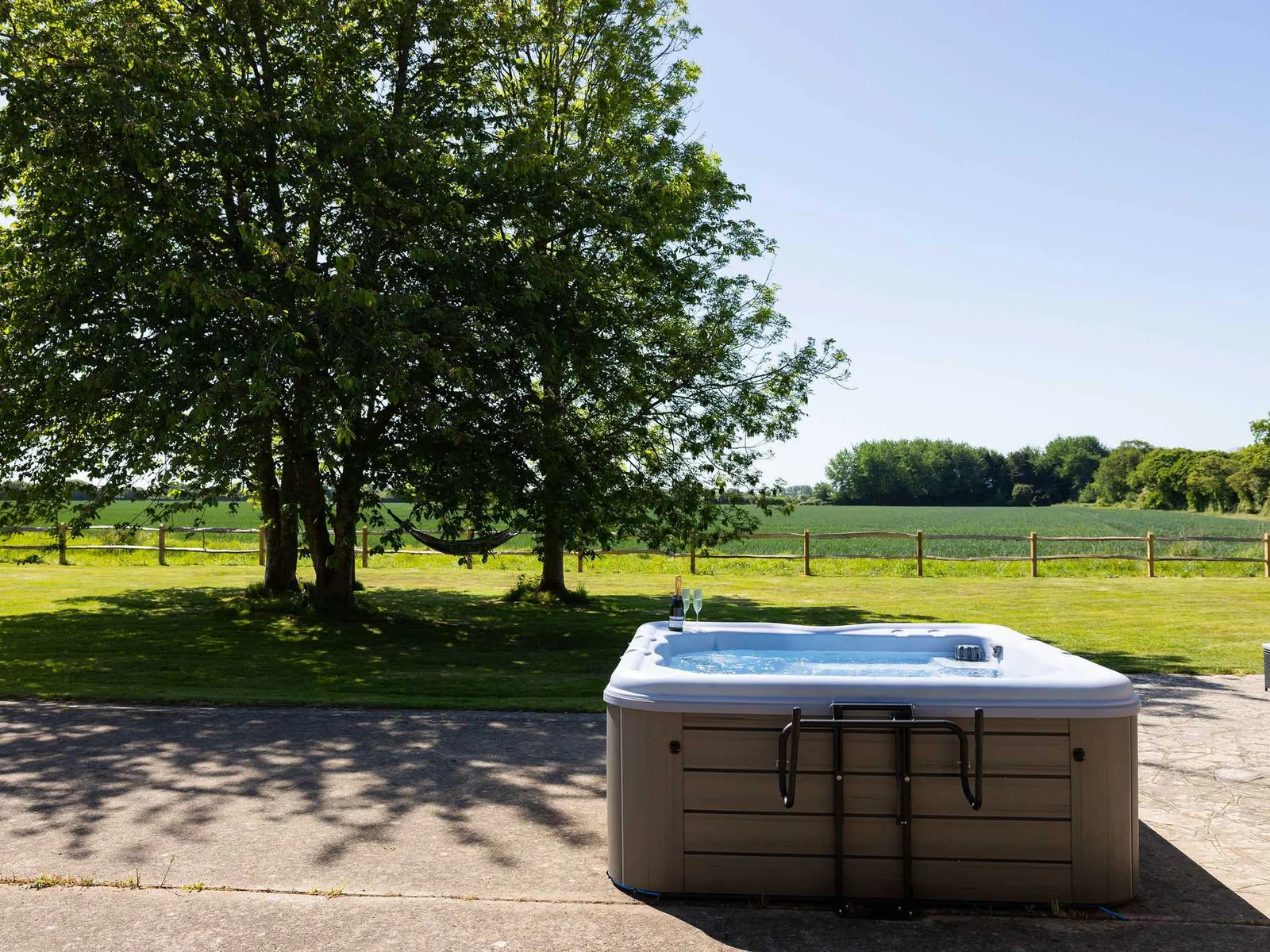 Hot Tub with a View!