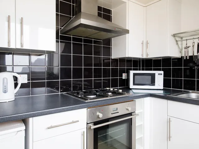 Lovely Selsey apartment with sea views / sleeps 4