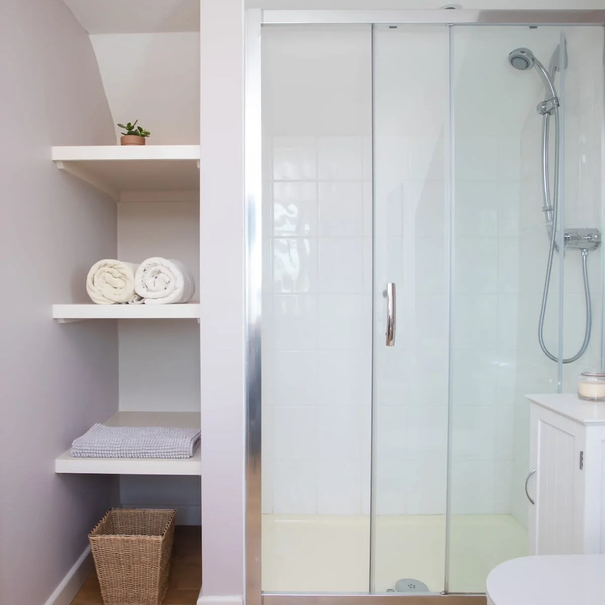 Walk in en-suite shower