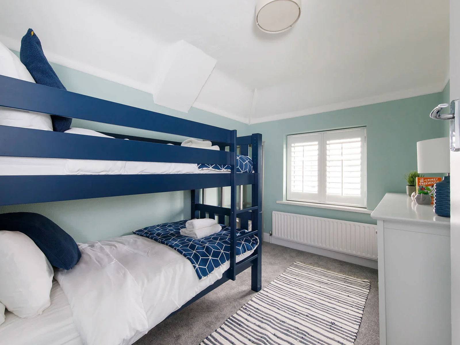 With four bedrooms, everyone will have their own space on holiday!