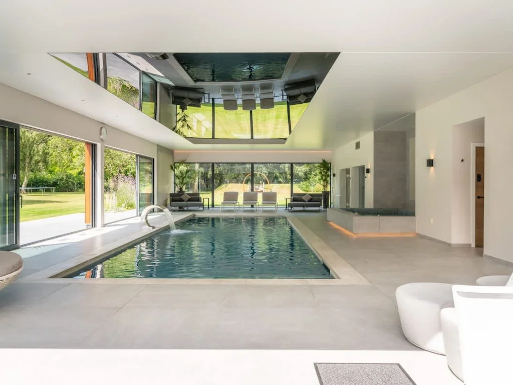 Stillwaters Estate – 14 Bd, Pool, Spa & Golf Suite