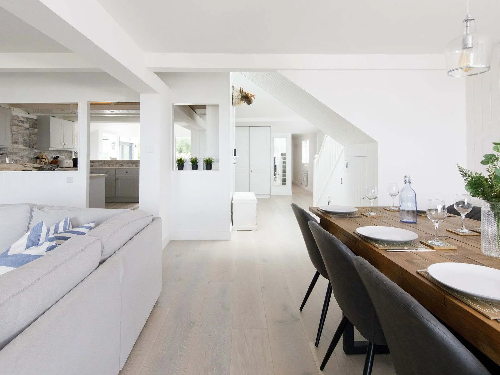 The open and airy lounge is the perfect place to socialise.