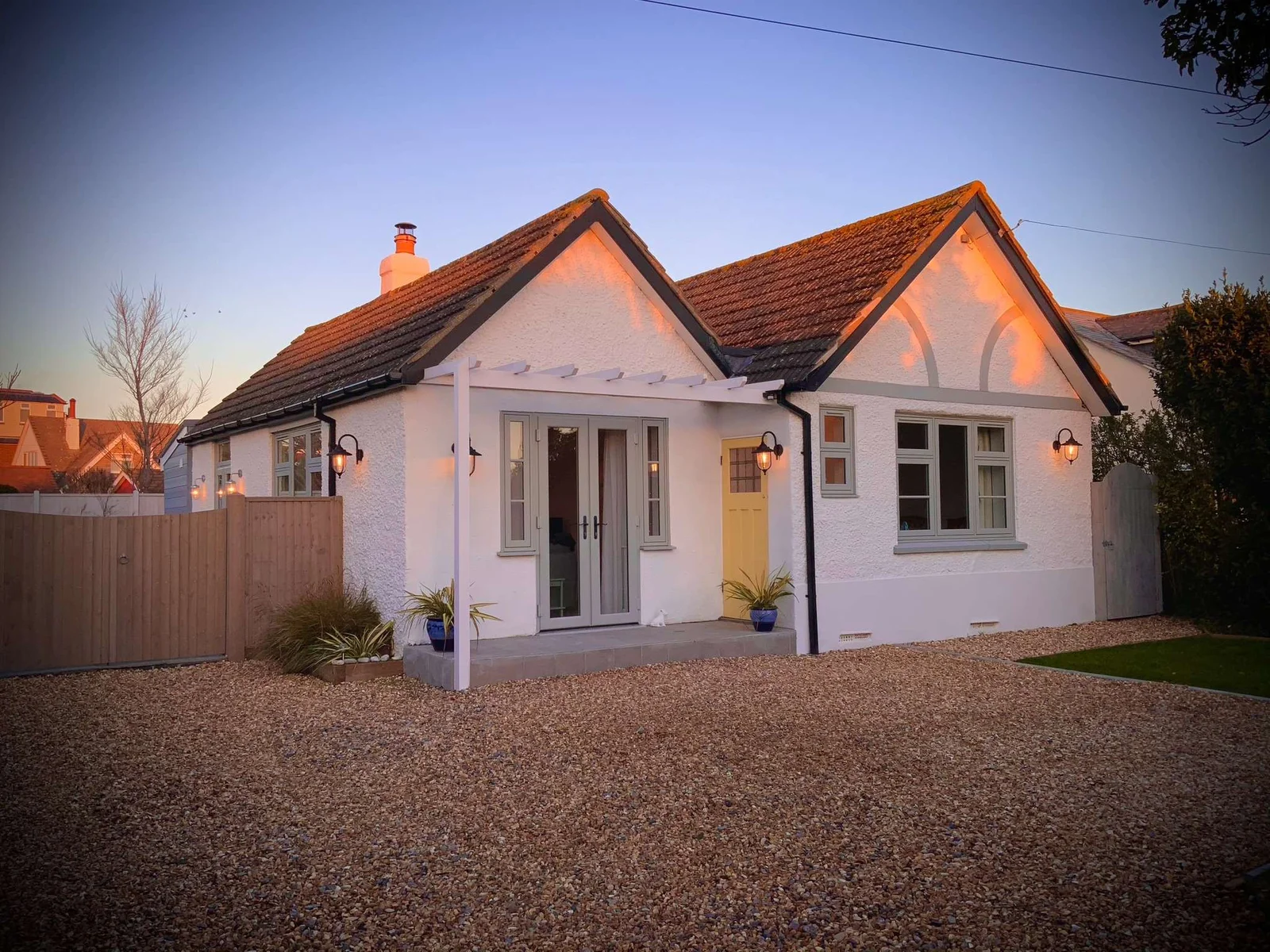 Enjoy the quintessential coastal getaway in this charming character cottage, just a short walk from the beach and village.