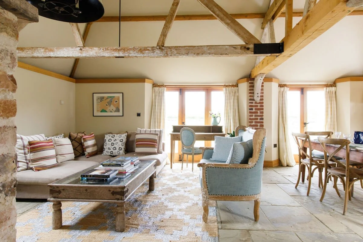 Beautifully decorated and designed throughout, the luxury annexe is decked out with stunning furniture and textiles.